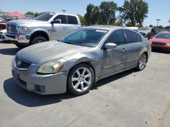  Salvage Nissan Maxima