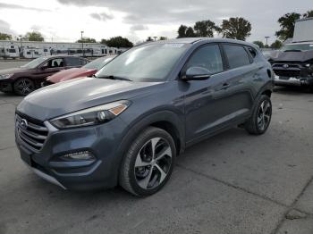  Salvage Hyundai TUCSON