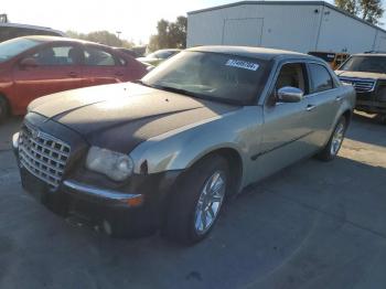  Salvage Chrysler 300