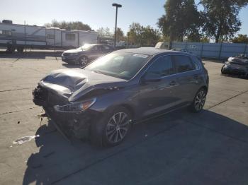  Salvage Hyundai ELANTRA