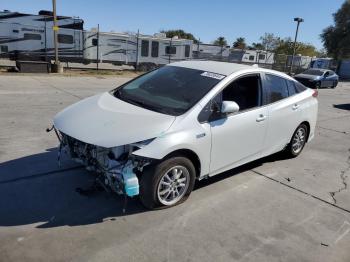  Salvage Toyota Prius