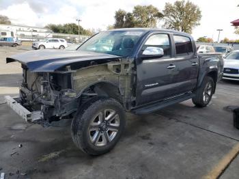  Salvage Toyota Tacoma