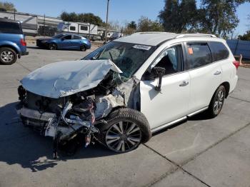  Salvage Nissan Pathfinder