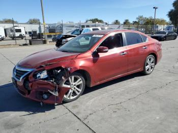  Salvage Nissan Altima