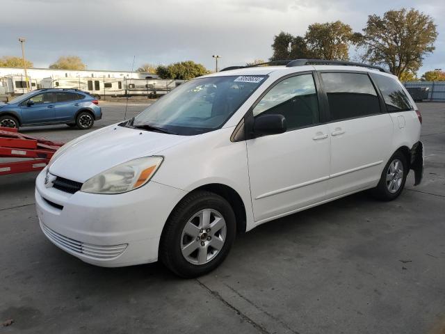  Salvage Toyota Sienna