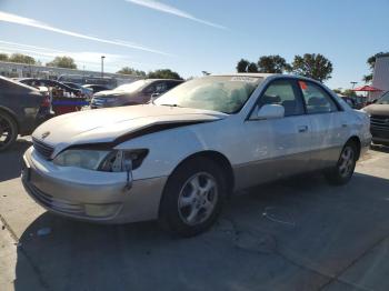  Salvage Lexus Es