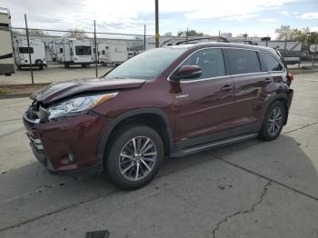  Salvage Toyota Highlander