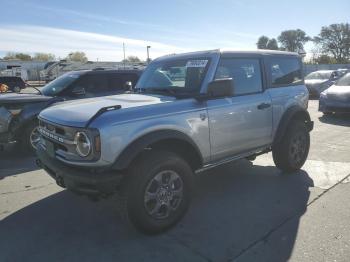  Salvage Ford Bronco