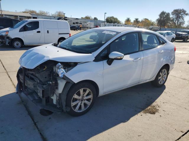  Salvage Ford Fiesta