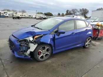  Salvage Ford Fiesta