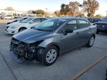  Salvage Nissan Versa