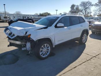  Salvage Jeep Grand Cherokee