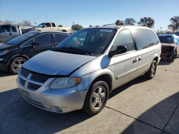  Salvage Dodge Caravan