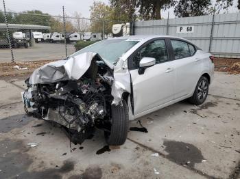  Salvage Nissan Versa