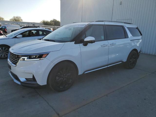  Salvage Kia Carnival