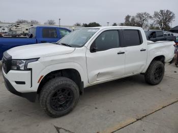  Salvage Nissan Frontier