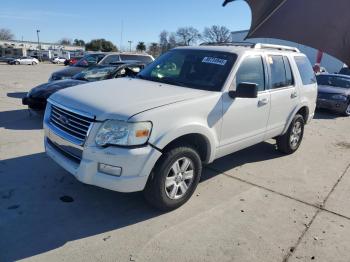  Salvage Ford Explorer