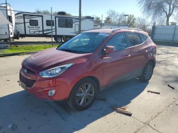  Salvage Hyundai TUCSON