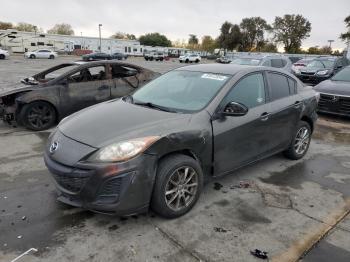  Salvage Mazda 3