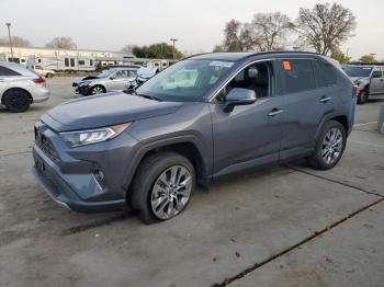  Salvage Toyota RAV4