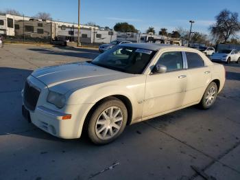  Salvage Chrysler 300