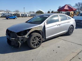  Salvage Hyundai SONATA