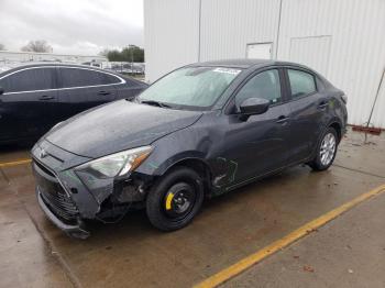  Salvage Toyota Yaris