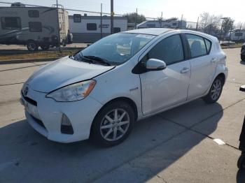  Salvage Toyota Prius