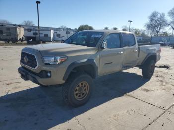  Salvage Toyota Tacoma