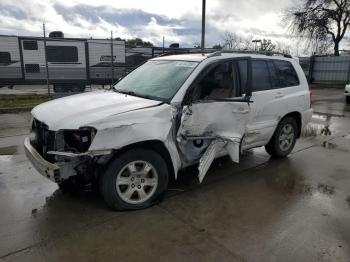  Salvage Toyota Highlander