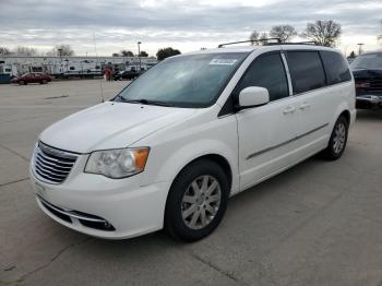  Salvage Chrysler Minivan