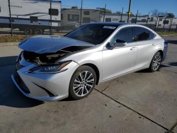  Salvage Lexus Es