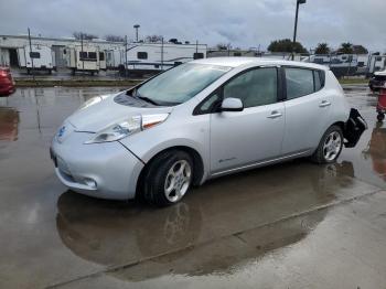  Salvage Nissan LEAF