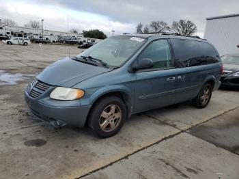  Salvage Dodge Caravan