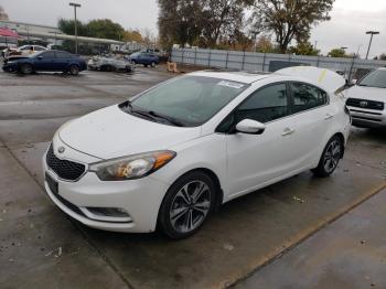  Salvage Kia Forte