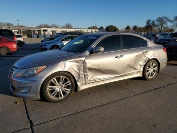  Salvage Hyundai Genesis