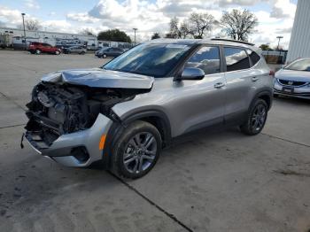  Salvage Kia Seltos