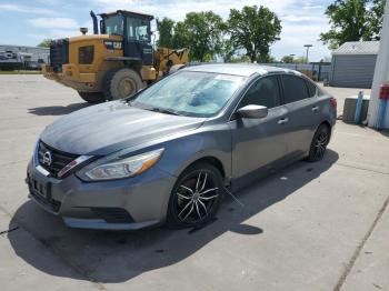  Salvage Nissan Altima