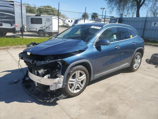  Salvage Mercedes-Benz GLA