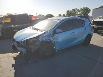  Salvage Toyota Prius