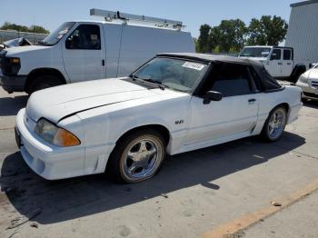  Salvage Ford Mustang