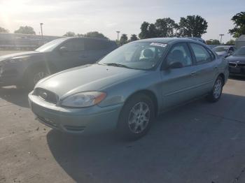  Salvage Ford Taurus