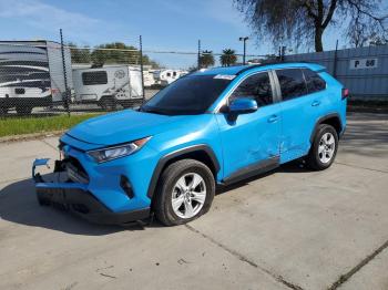  Salvage Toyota RAV4