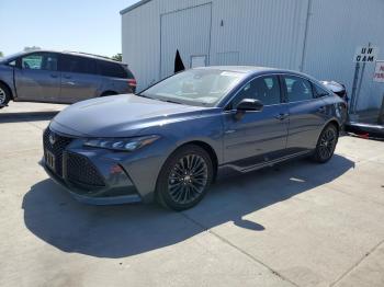  Salvage Toyota Avalon
