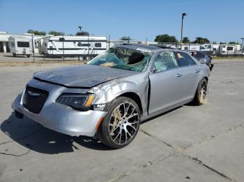 Salvage Chrysler 300