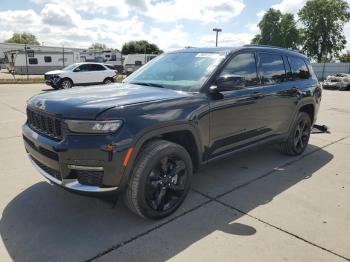  Salvage Jeep Grand Cherokee