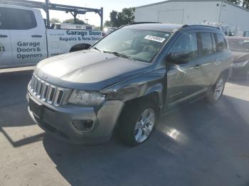  Salvage Jeep Compass