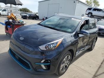  Salvage Kia Niro