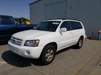  Salvage Toyota Highlander
