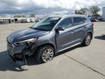  Salvage Hyundai TUCSON